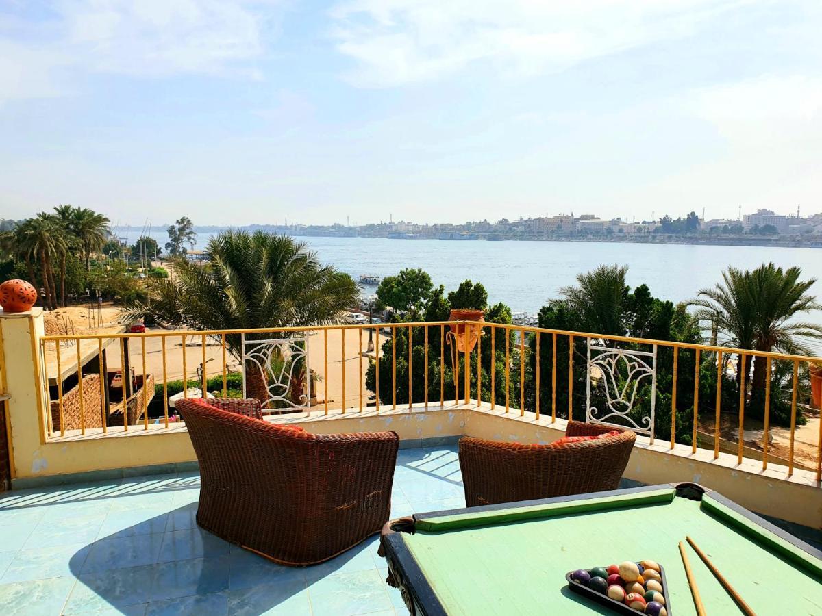 Spring Hotel Luxor Exteriér fotografie